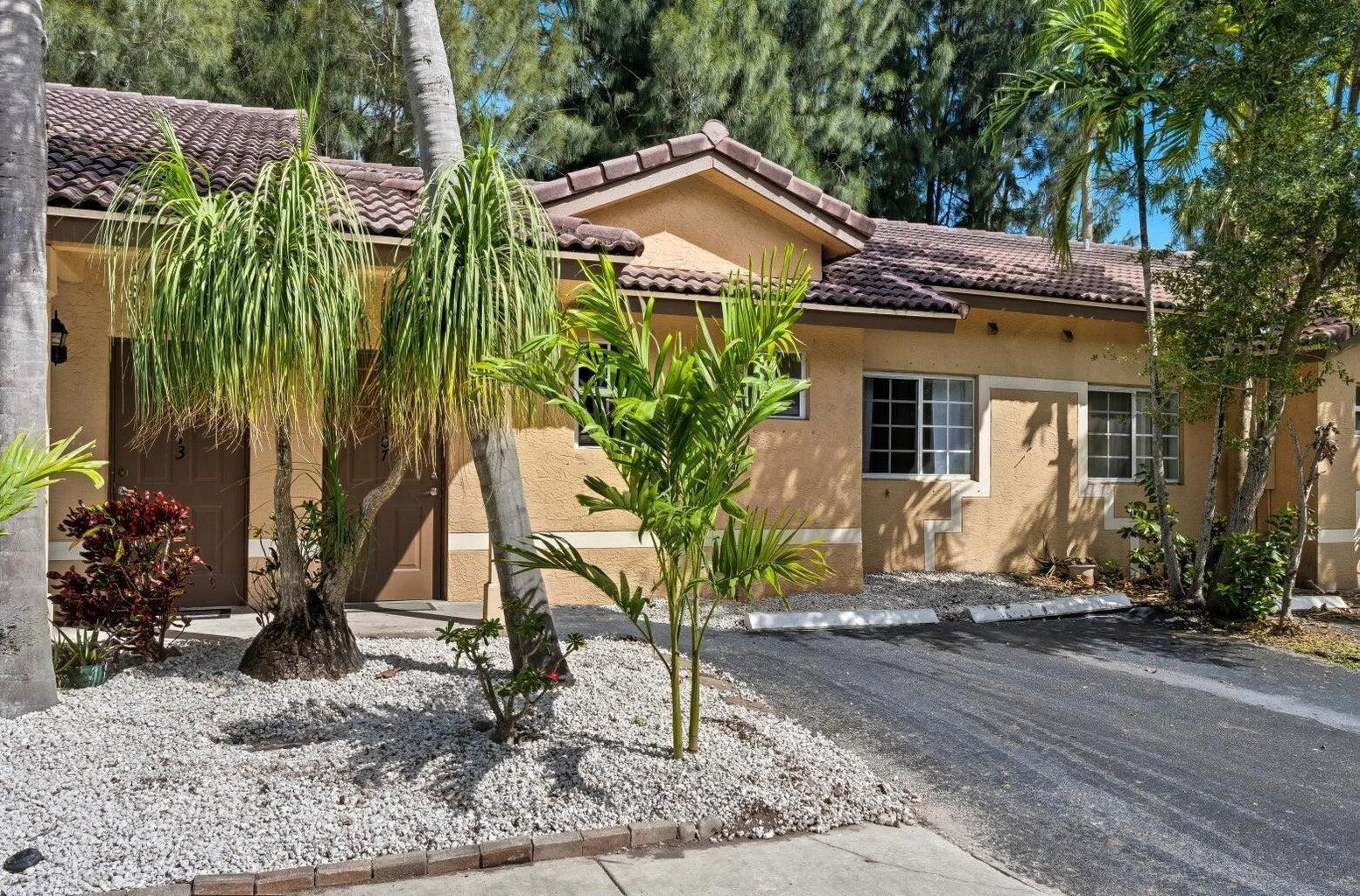 6143 Garden Court, Davie FL 33314