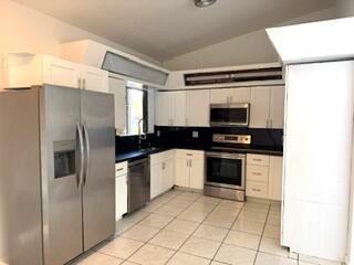 4411 NE 13TH Terrace, Oakland Park FL 33334 photo 5