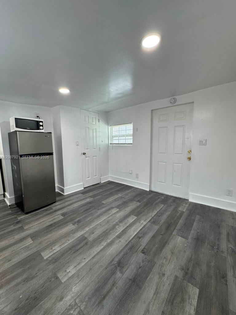 25 SW 10th St # 11, Dania Beach FL 33004 photo 4