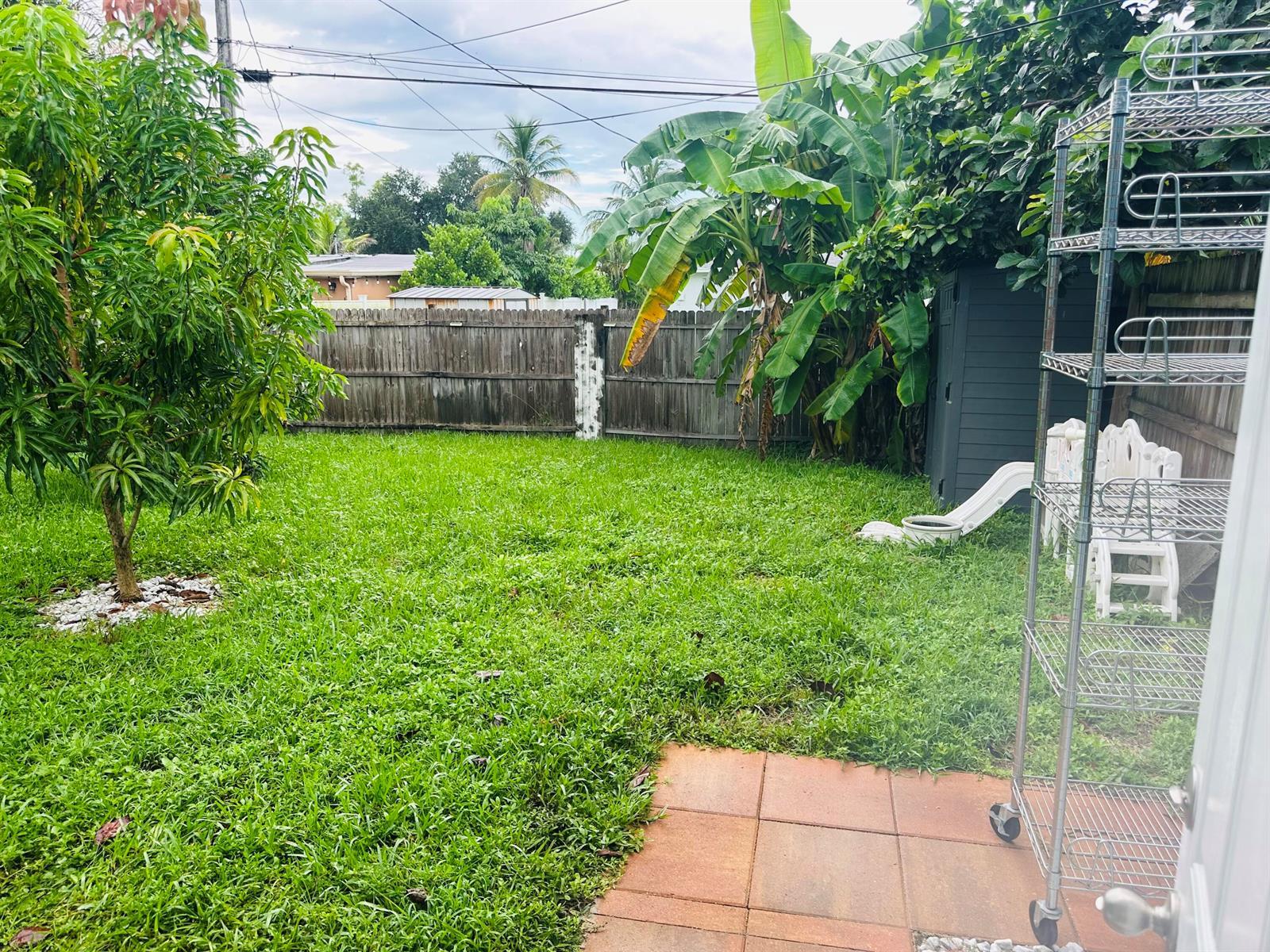 1657 Magnolia Lane # 2, West Palm Beach FL 33417 photo 4