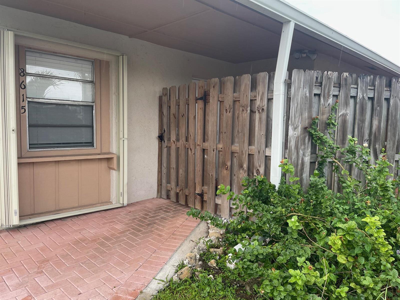 8615 Satalite Terrace, Lake Park FL 33403 photo 2