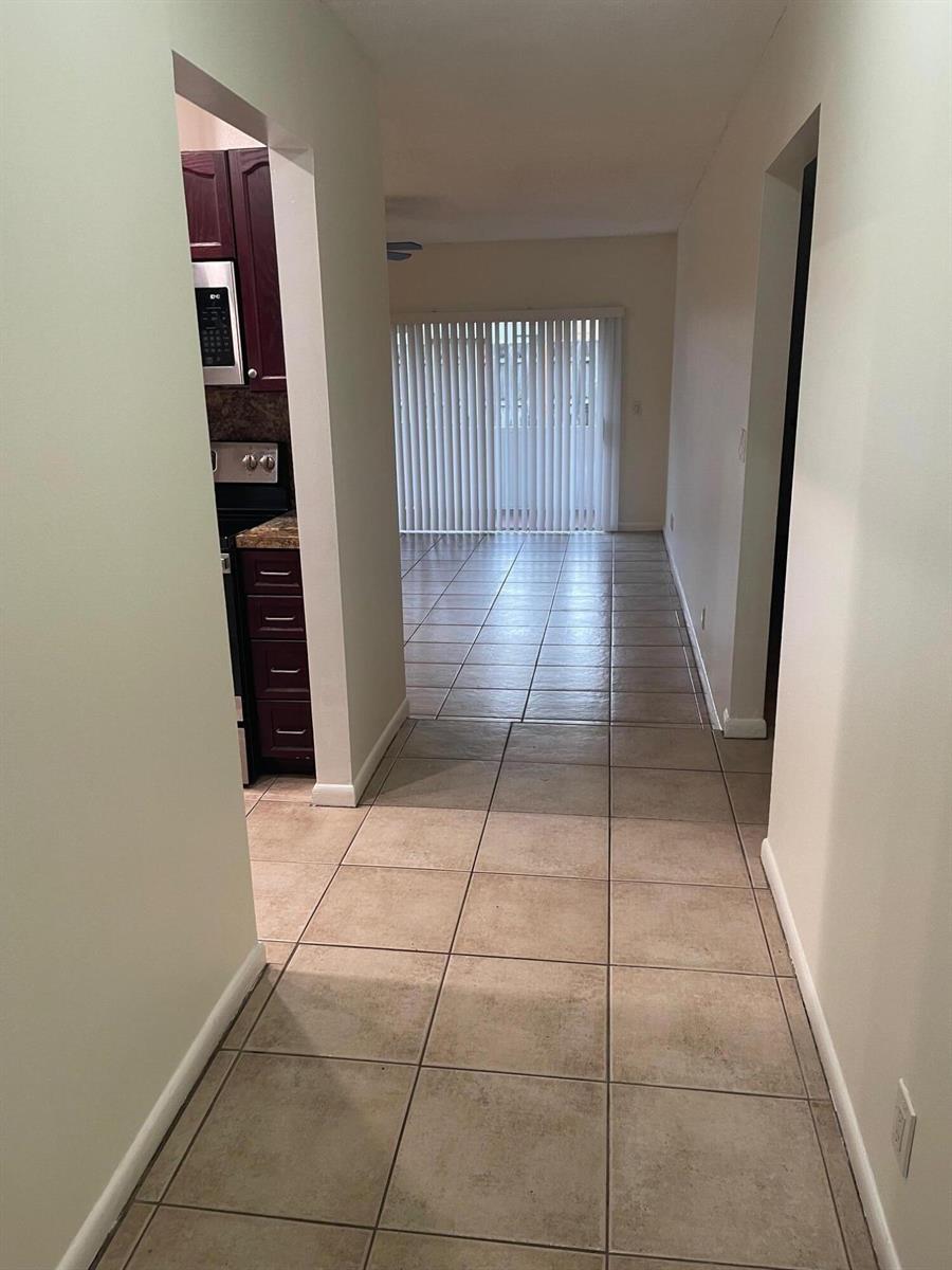 8615 Satalite Terrace, Lake Park FL 33403 photo 5