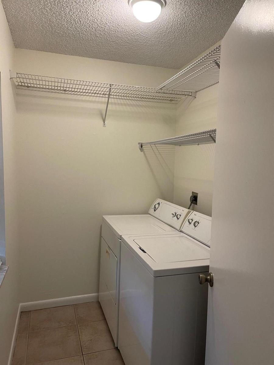 8615 Satalite Terrace, Lake Park FL 33403 photo 4