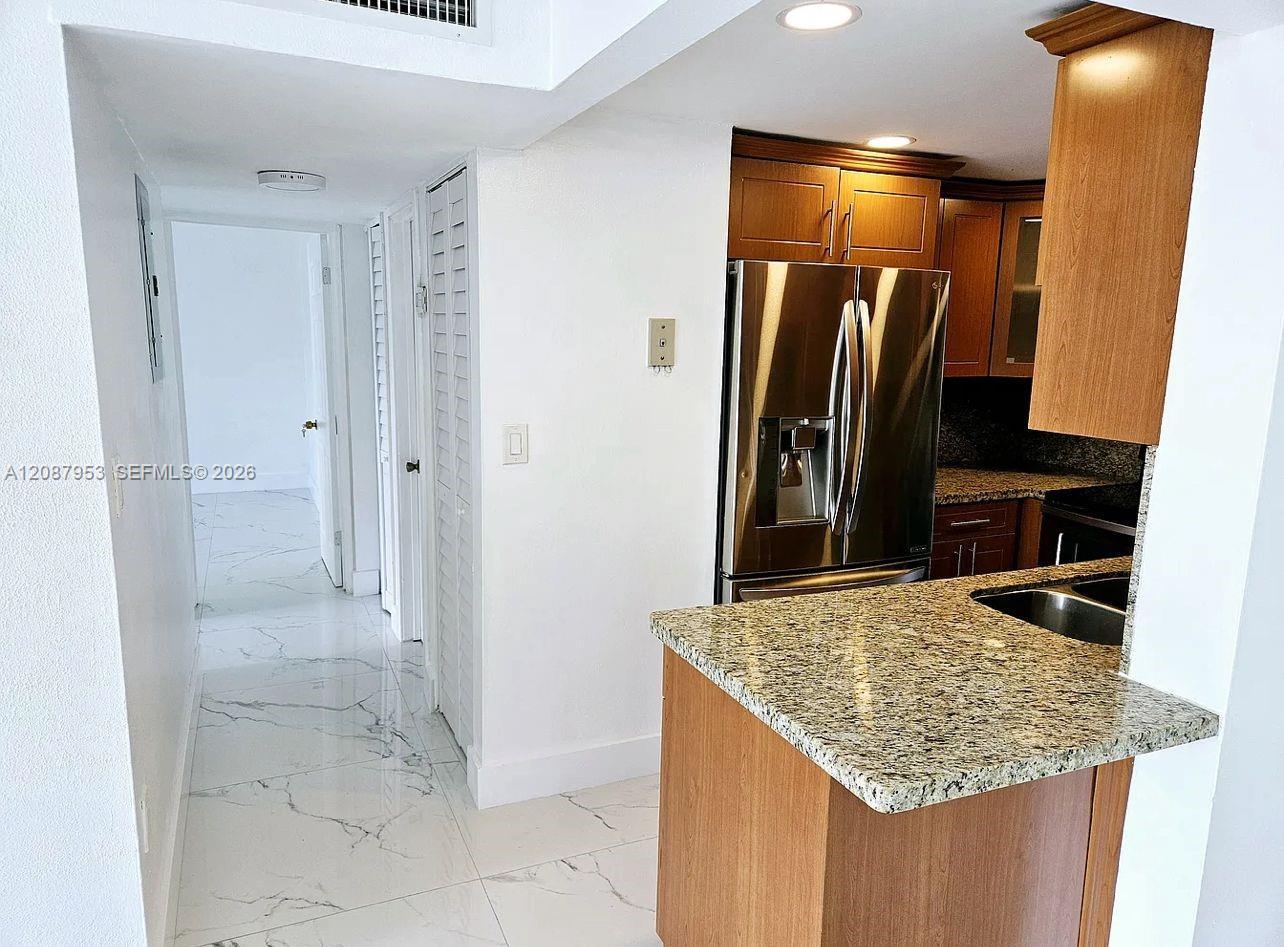 9682 Fontainebleau Blvd # 207, Miami FL 33172 photo 3
