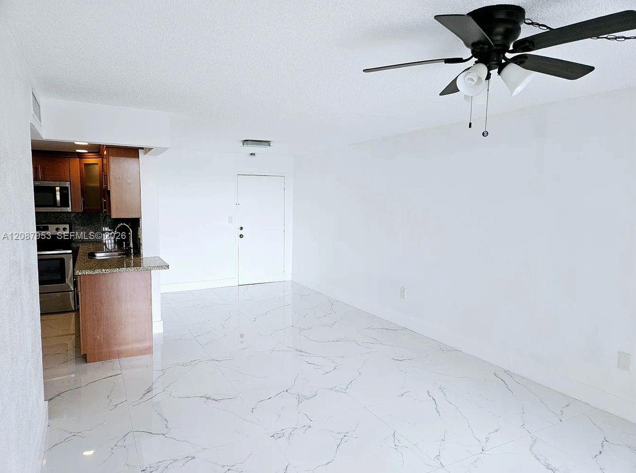 9682 Fontainebleau Blvd # 207, Miami FL 33172 photo 4