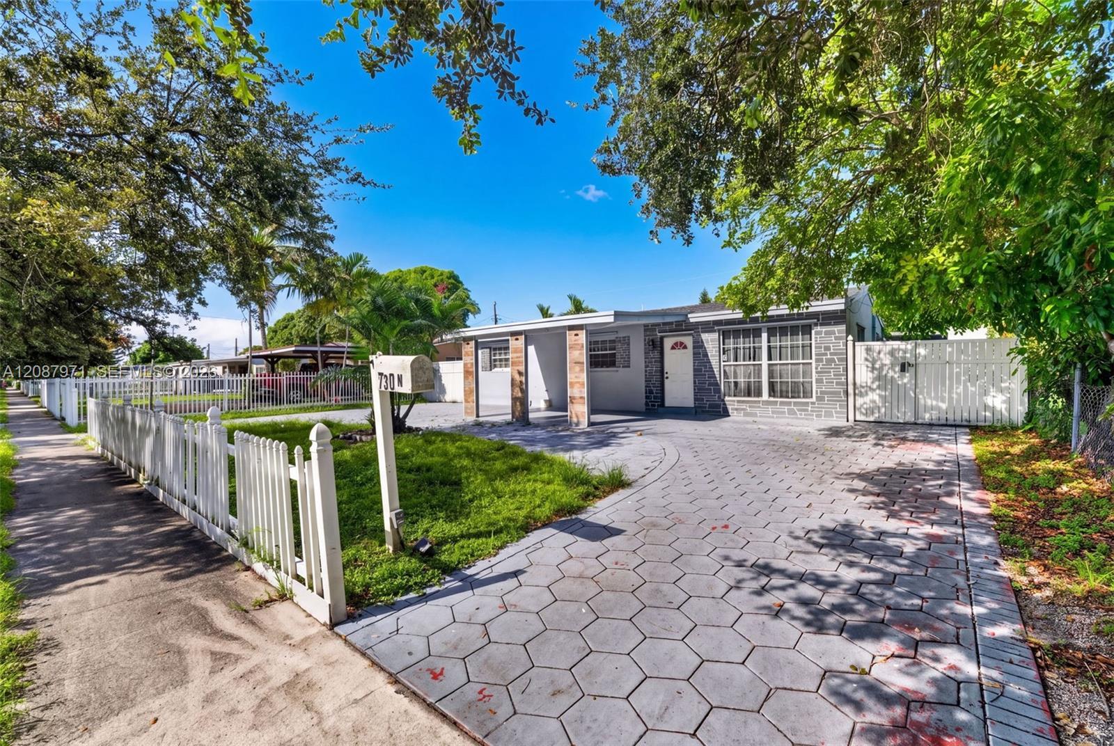 730 N 64th Ave, Hollywood FL 33024 photo 3