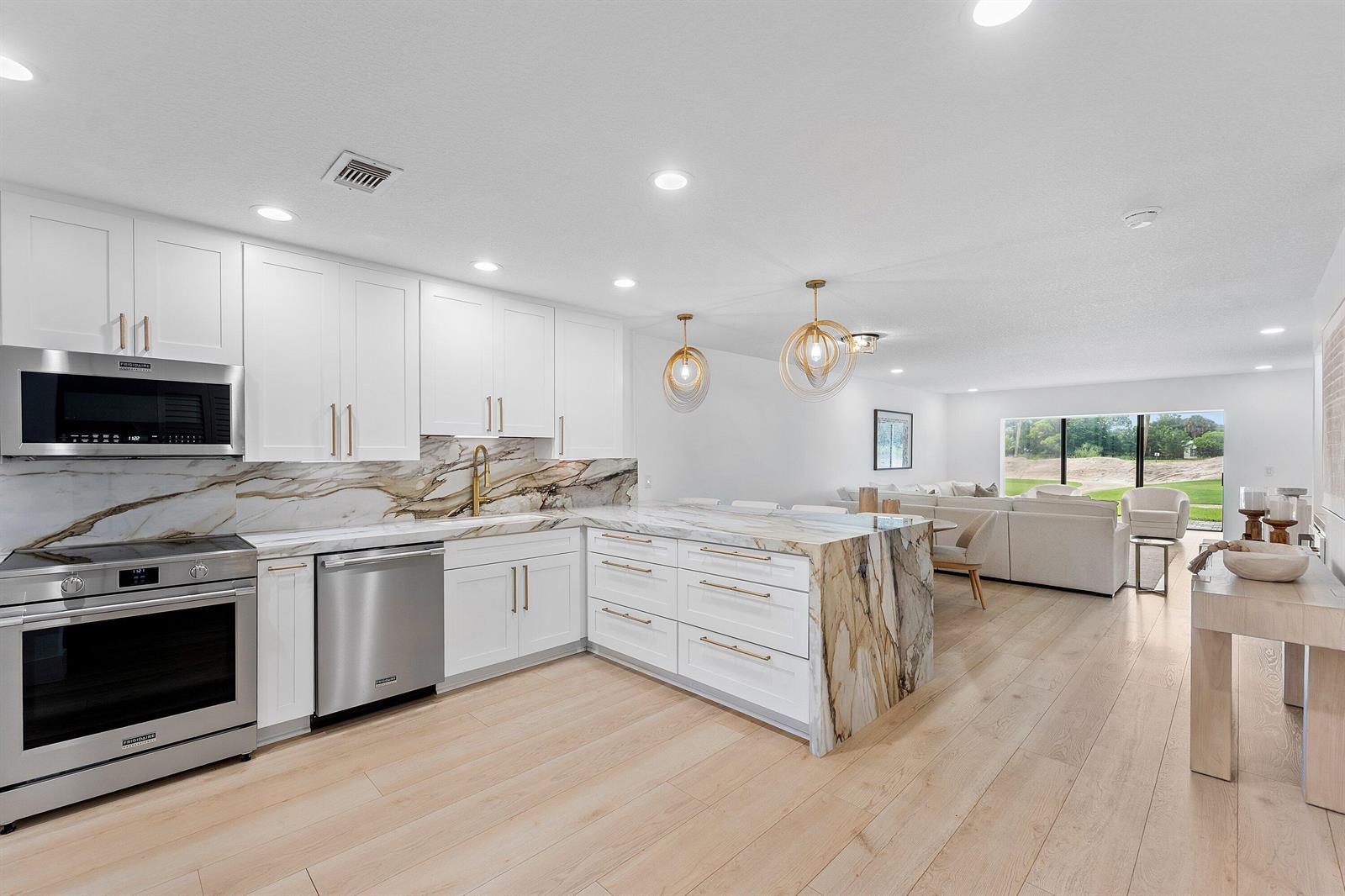 11 SOUTHPORT Lane, Boynton Beach FL 33436