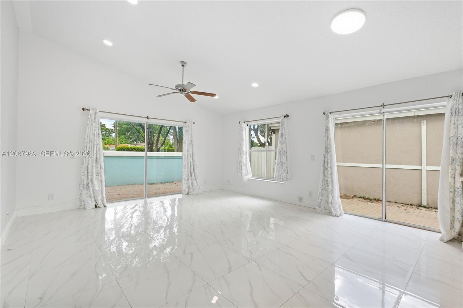 6620 Fern St, Margate FL 33063 photo 4