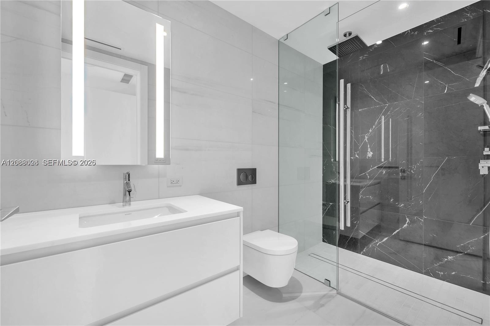 300 Biscayne Boulevard Way # 2907W, Miami FL 33131 photo 4