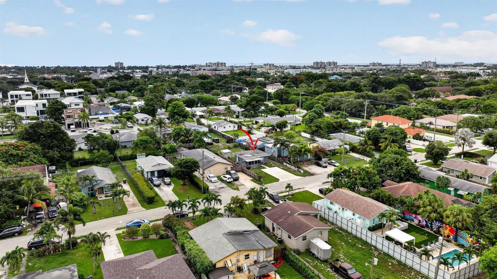 323 NW 4TH Avenue, Delray Beach FL 33444