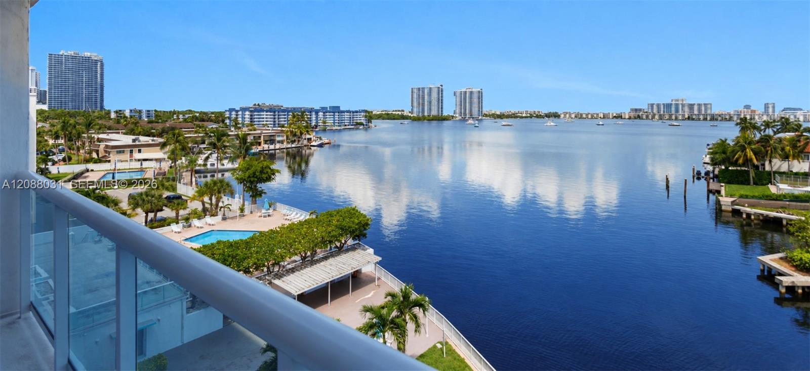 2841 NE 163rd St # 607, North Miami Beach FL 33160 photo 2
