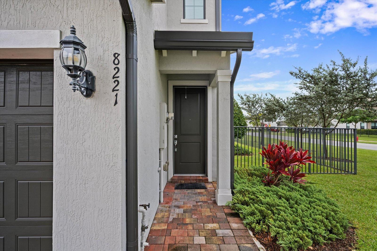 8221 Cinch Way, Lake Worth FL 33467 photo 2