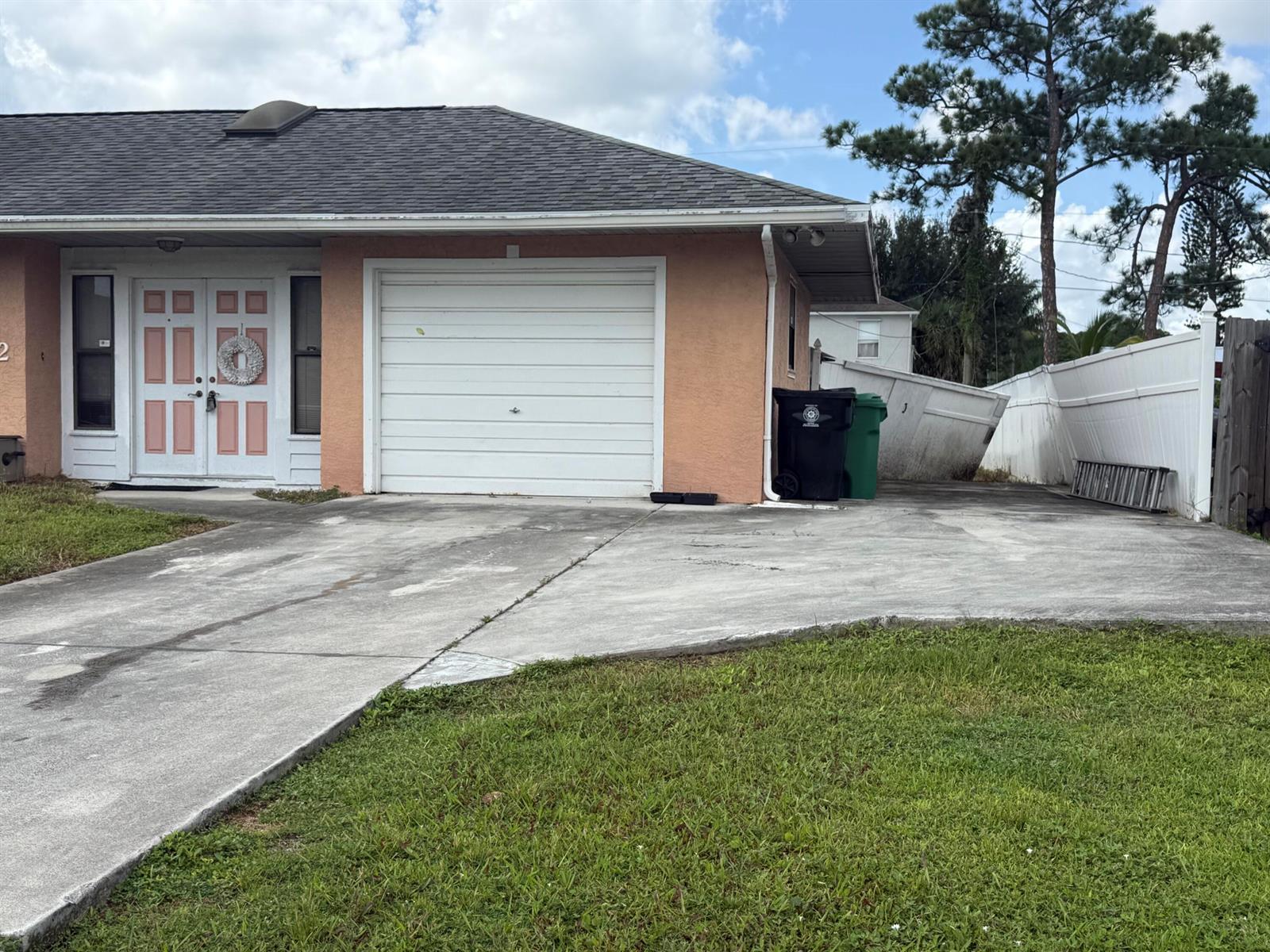 1642 SE Ocean Lane, Port St. Lucie FL 34983 photo 3