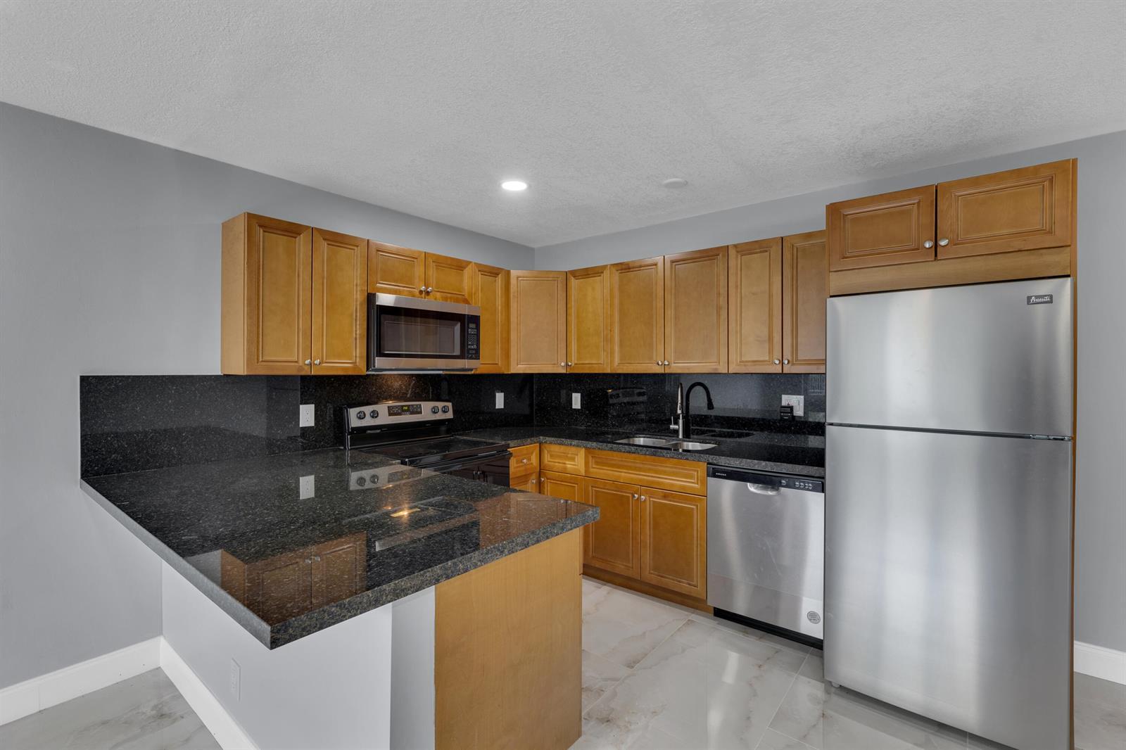 800-802 SW 6th Court # 802, Pompano Beach FL 33060 photo 5