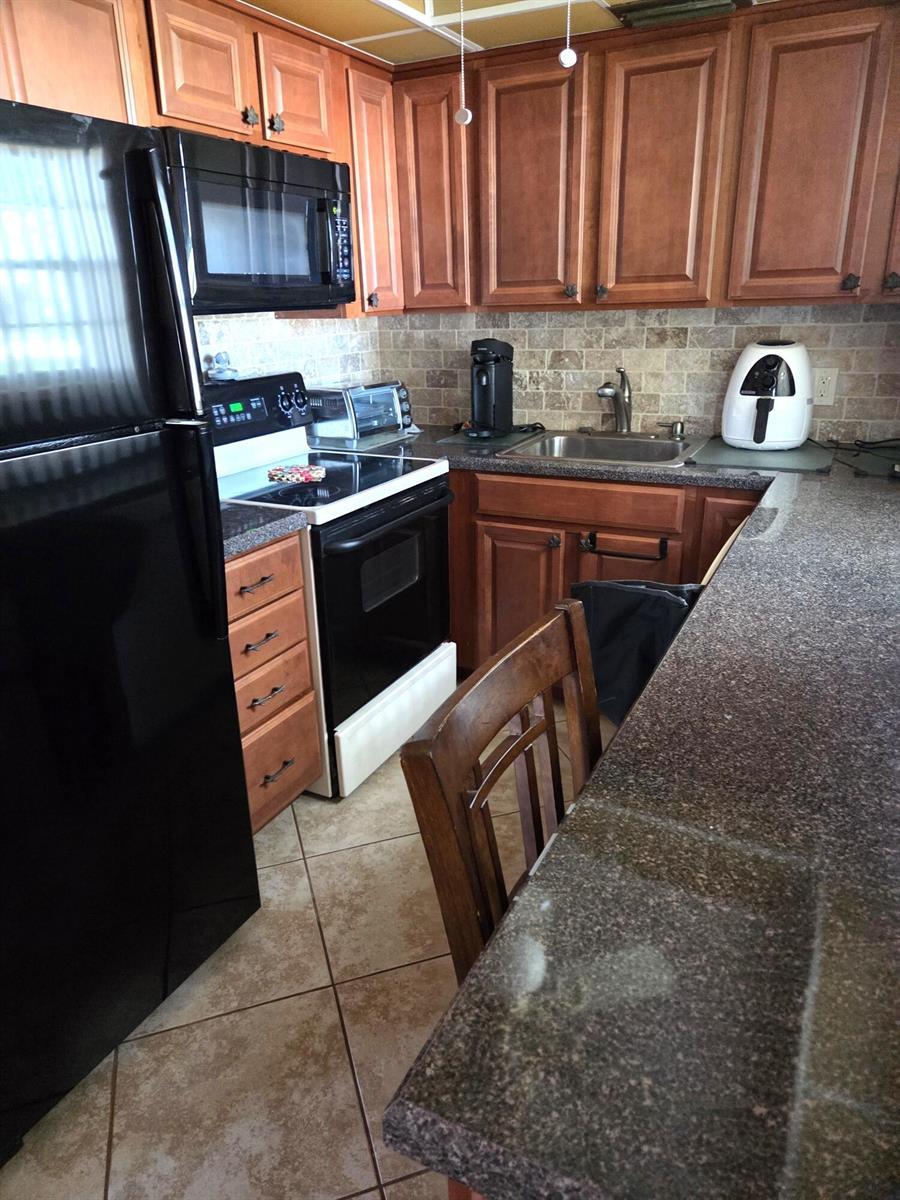 48 NEWPORT C Court # 48, Deerfield Beach FL 33442 photo 3