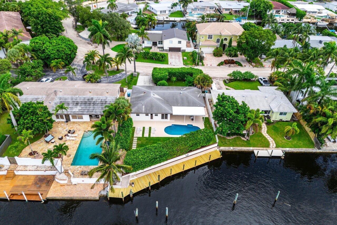 638 Shore Drive, Boynton Beach FL 33435 photo 2