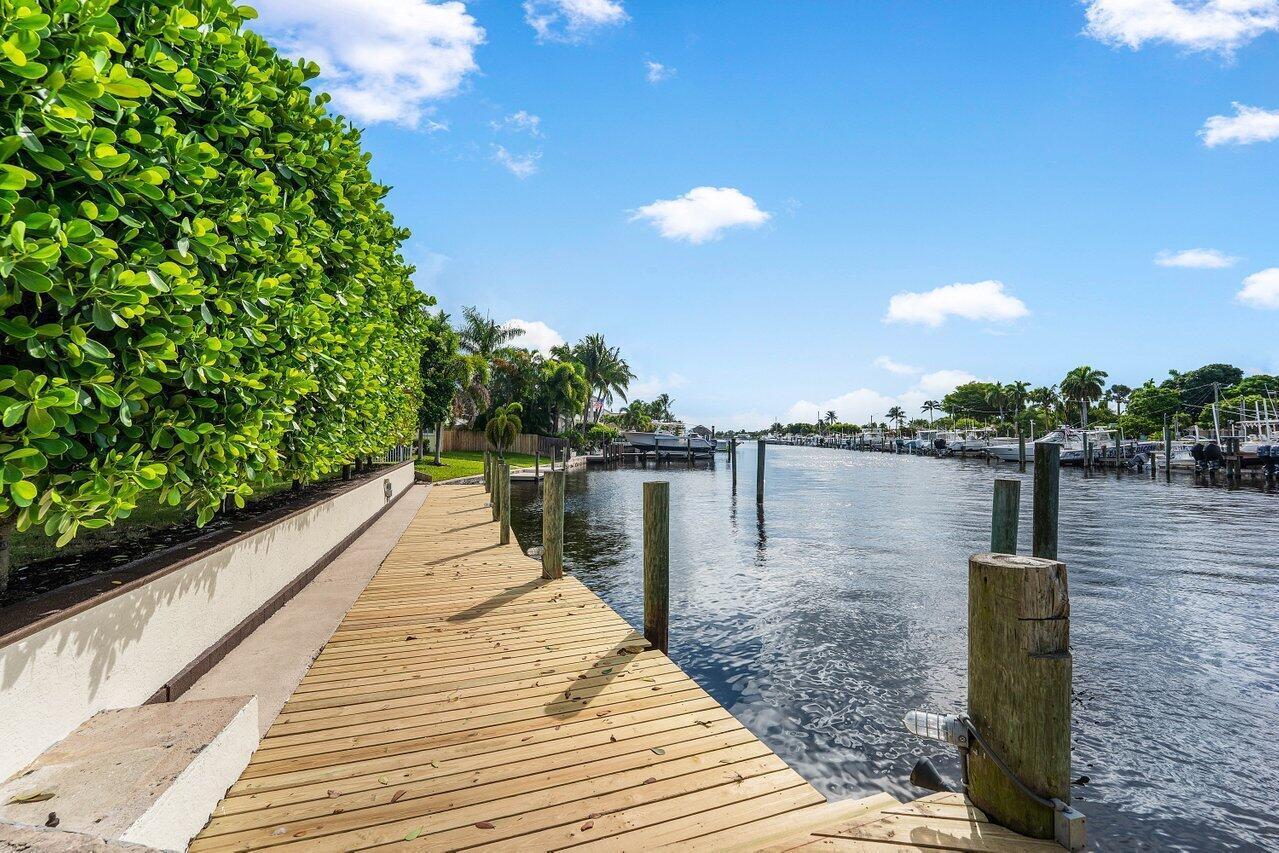 638 Shore Drive, Boynton Beach FL 33435 photo 3