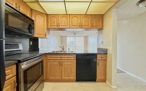 14195 SW 87th Street SW # B207, Miami FL 33183