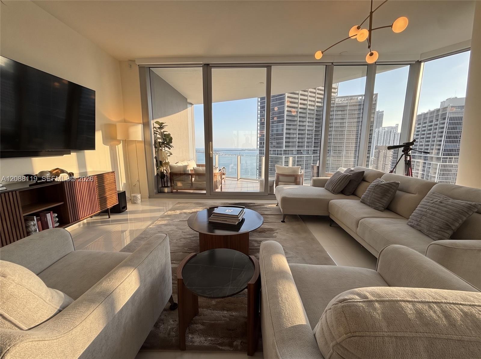 300 Biscayne Boulevard Way # 4007W, Miami FL 33131 photo 4