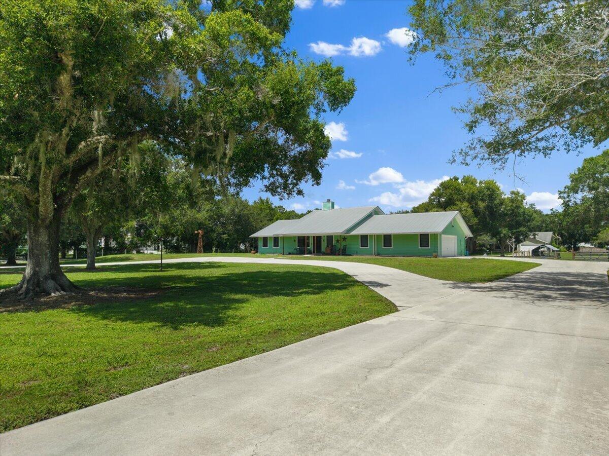 10880 Heil Road, Fort Pierce FL 34945 photo 3
