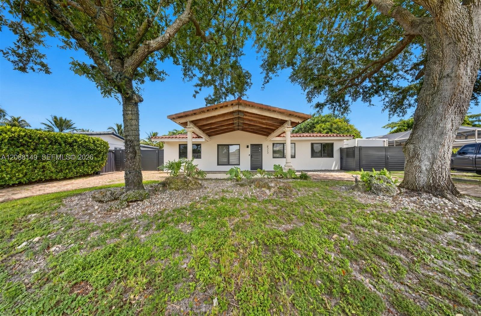 8315 SW 99th Ct, Miami FL 33173 photo 3