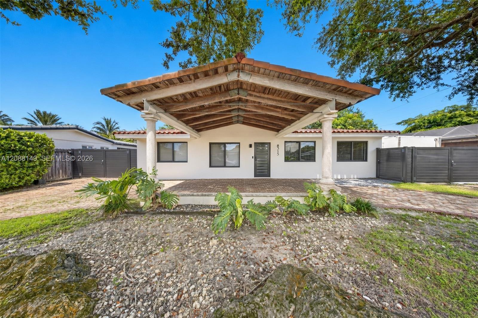 8315 SW 99th Ct, Miami FL 33173 photo 4