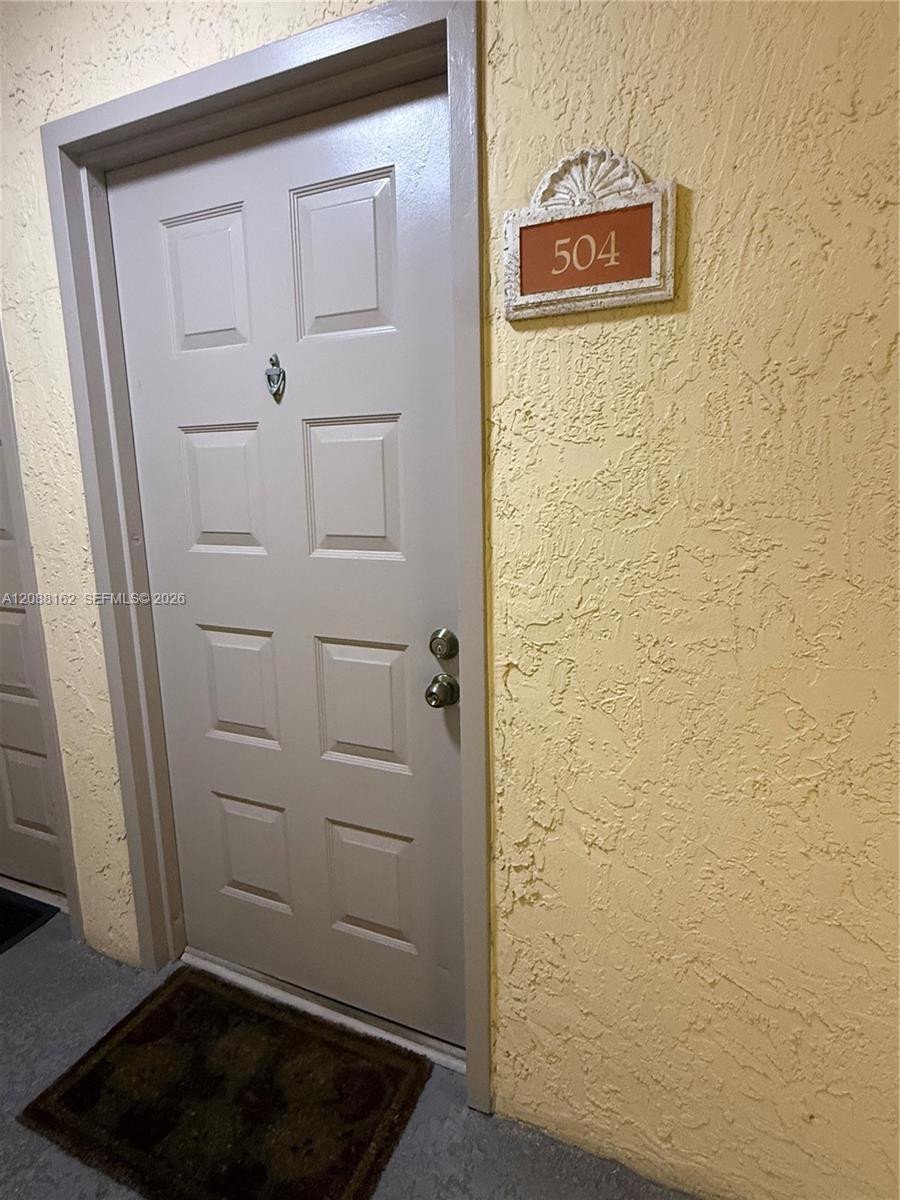 8363 Lake Dr # 504, Doral FL 33166 photo 3