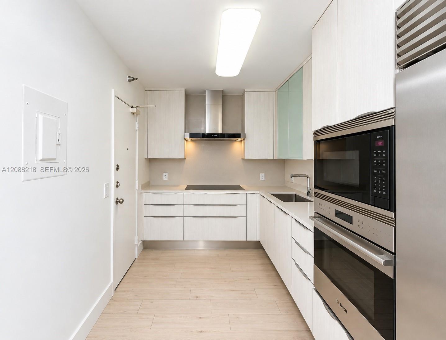 10185 Collins Ave # 1017, Bal Harbour FL 33154 photo 4