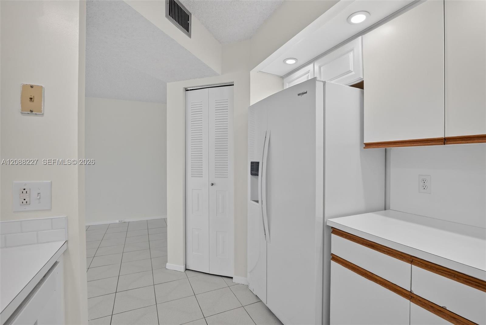 1200 SW 125th Ave # 212L, Pembroke Pines FL 33027 photo 5