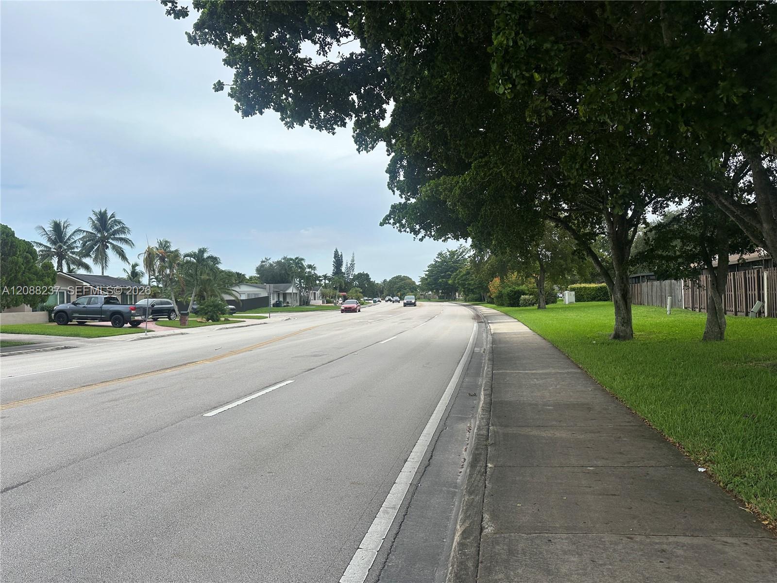 11611 SW 122nd Ave, Miami FL 33186 photo 5