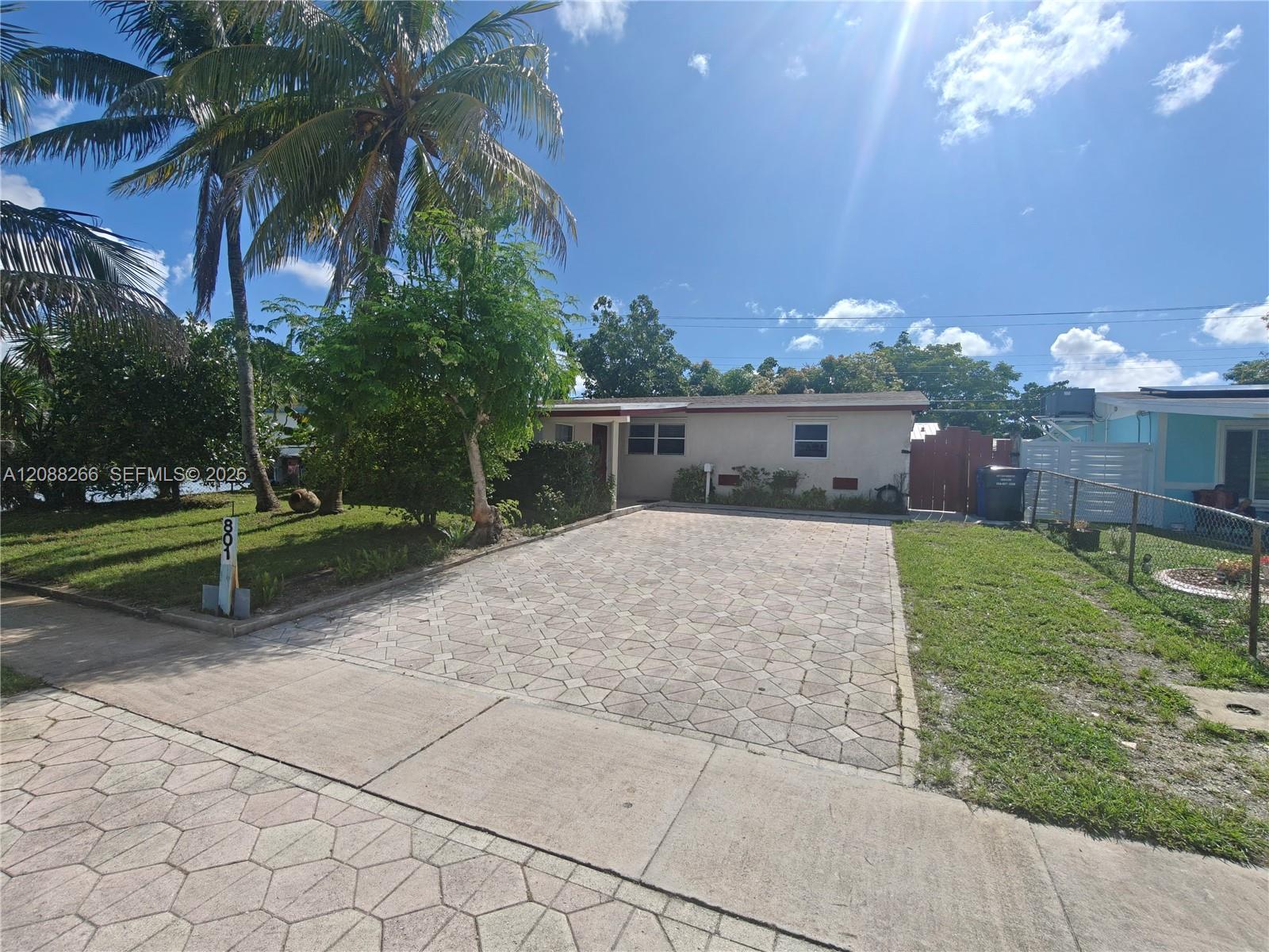 801 N 70th Ave, Hollywood FL 33024 photo 3