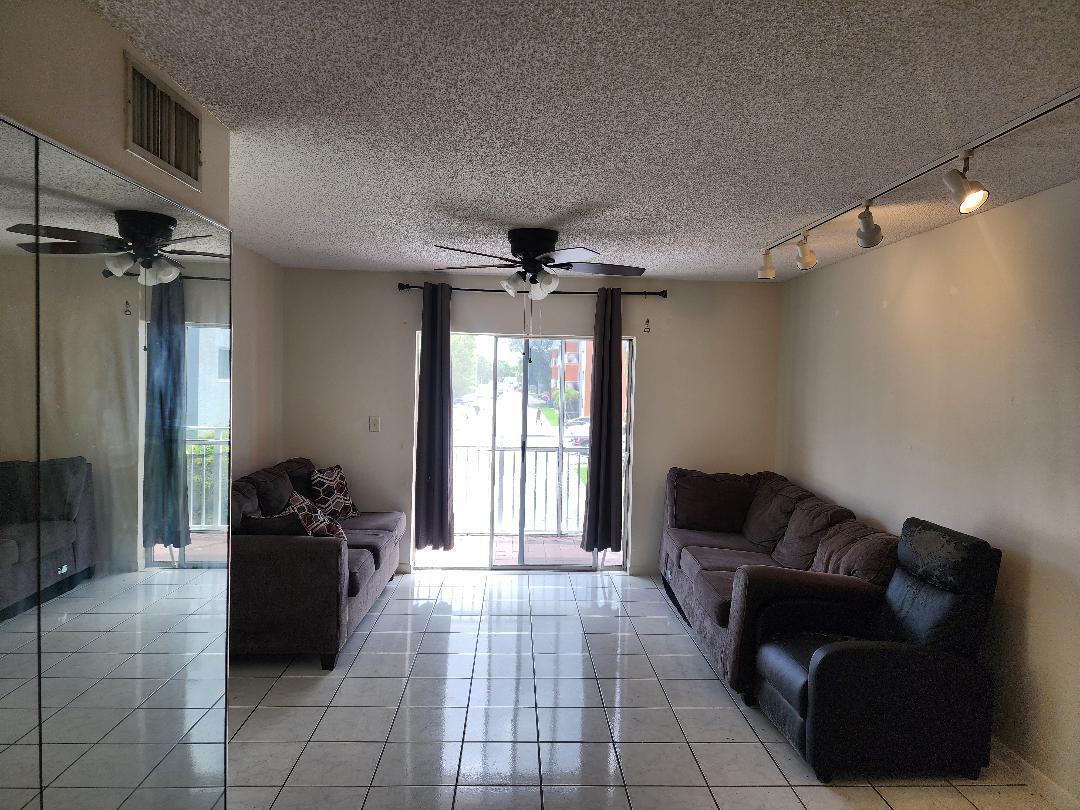 11311 SW 200TH Streets SW # D, Miami FL 33157 photo 2