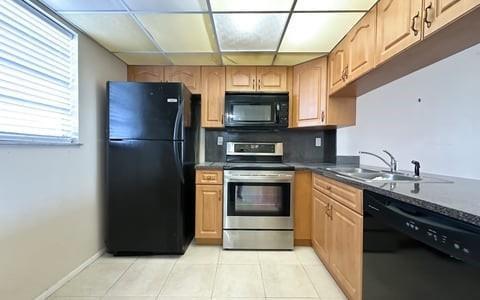 14195 SW 87th Street Apt b207, Miami FL 33183 photo 3