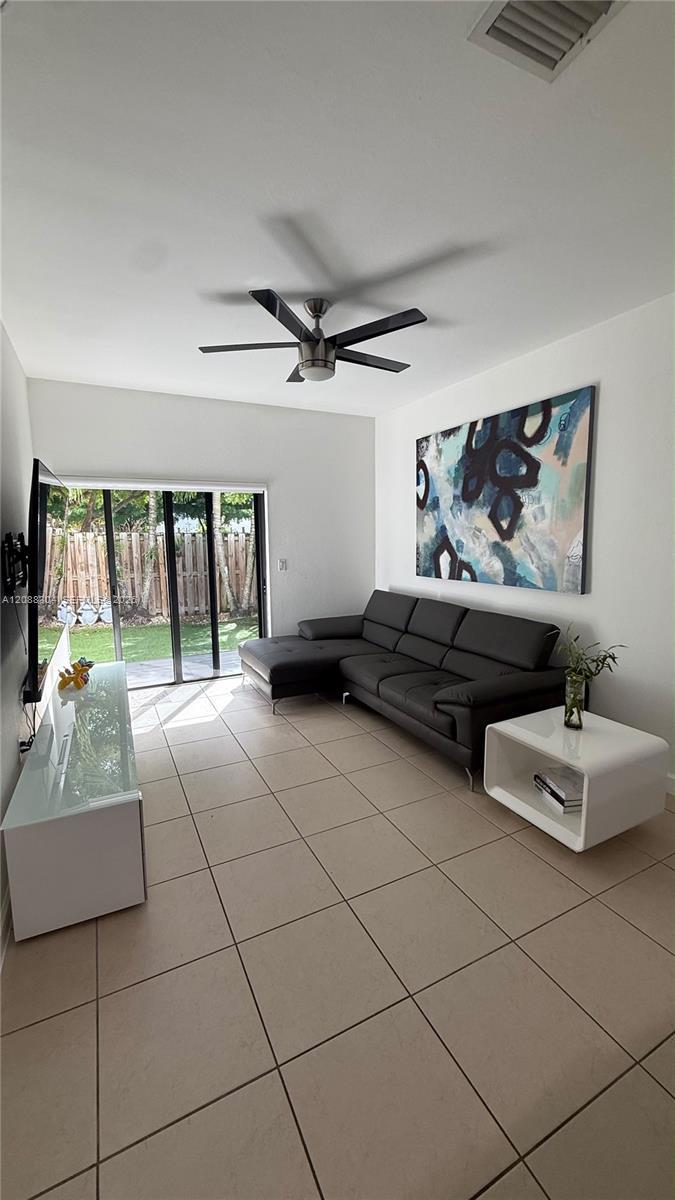 8917 NW 102 CT # 0, Doral FL 33178 photo 4