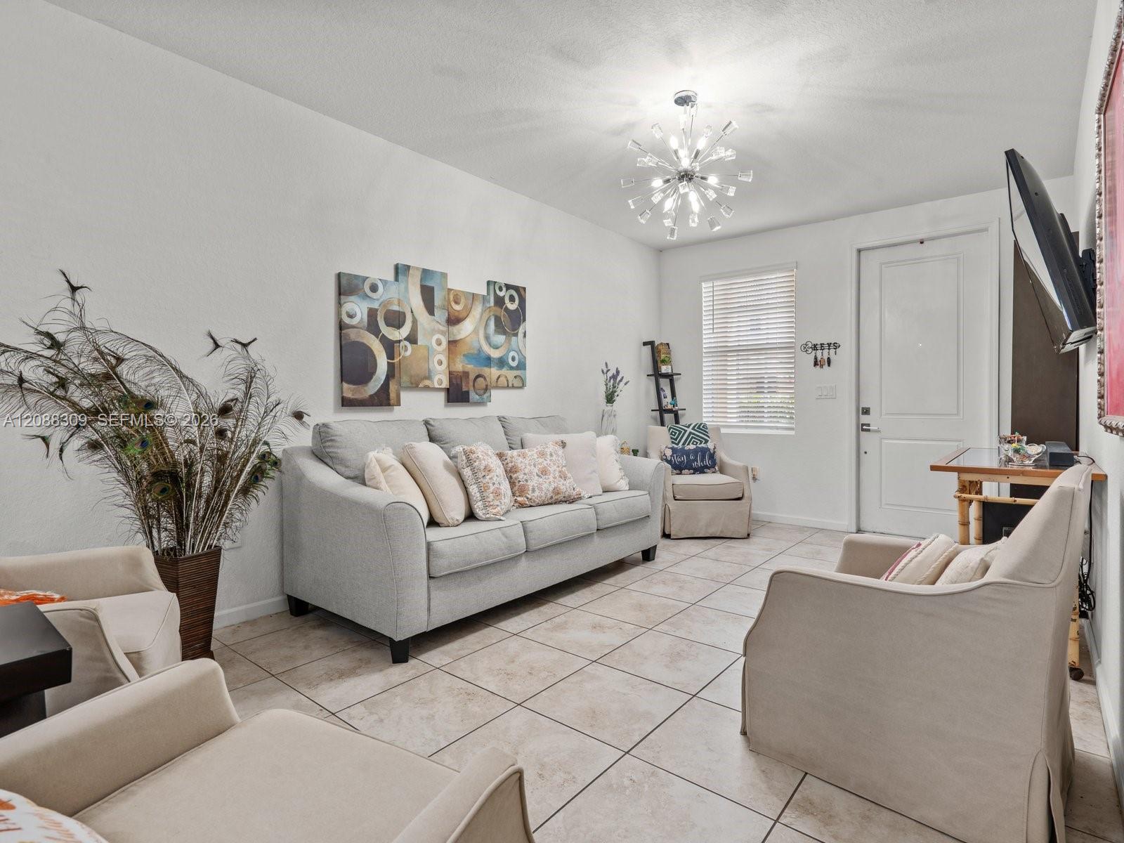 1386 SE 23rd Ter, Homestead FL 33035 photo 5