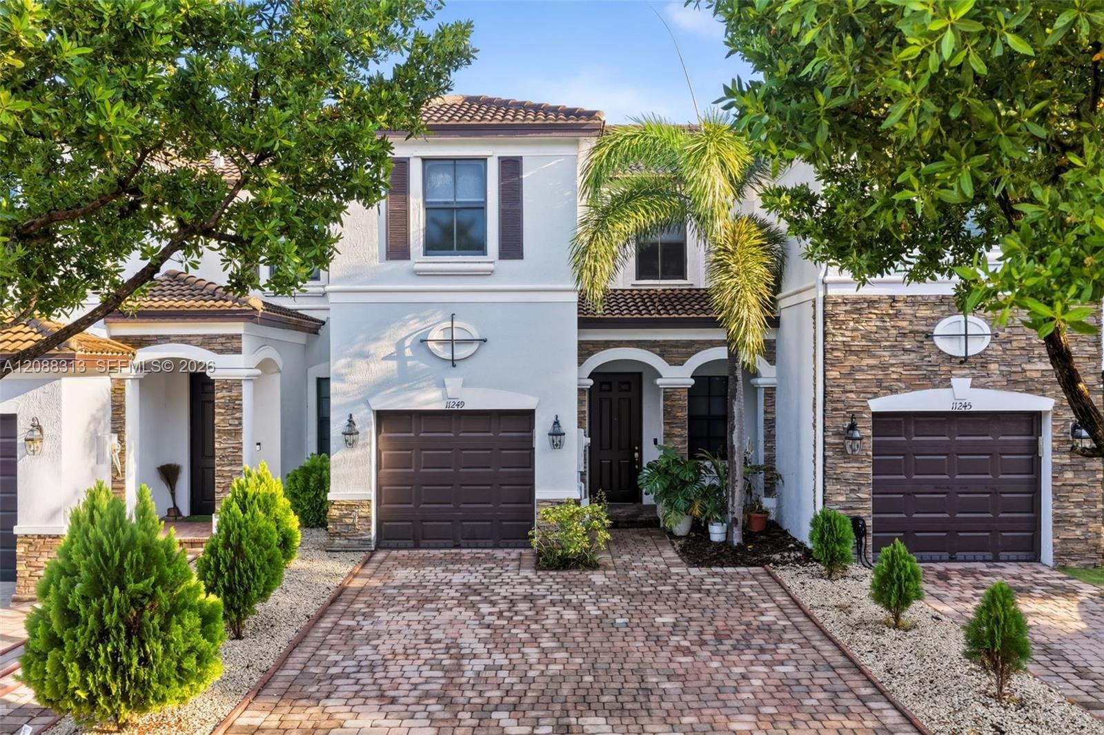 11249 NW 88th Ter, Doral FL 33178