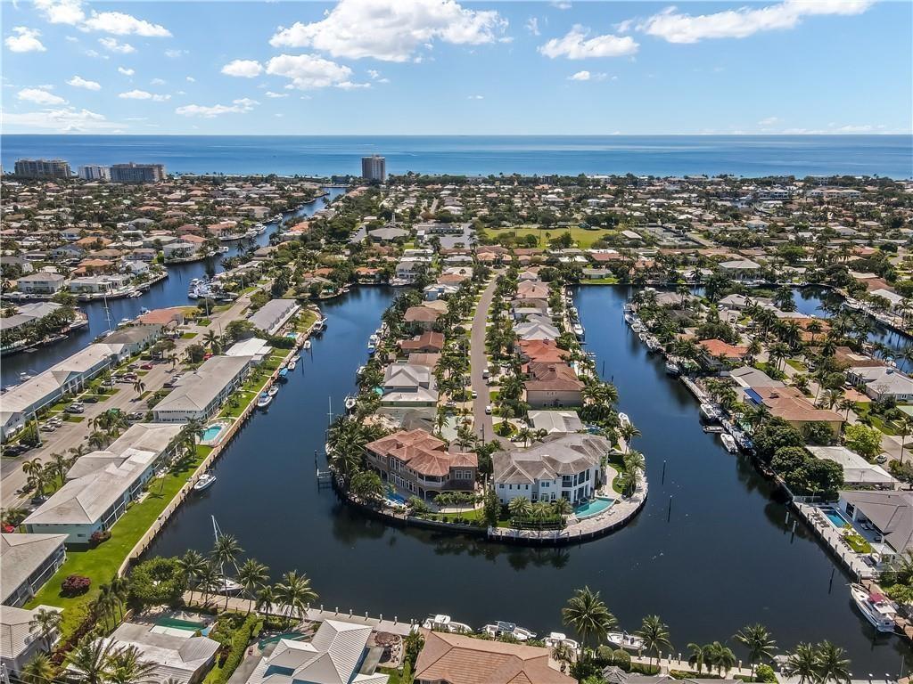 2161 NE 35TH Street, Lighthouse Point FL 33064 photo 2