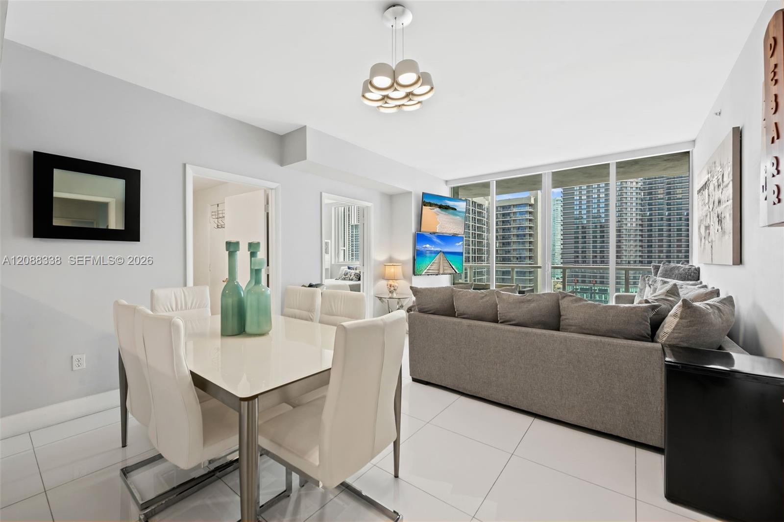 253 NE 2nd St # 2501, Miami FL 33132 photo 5
