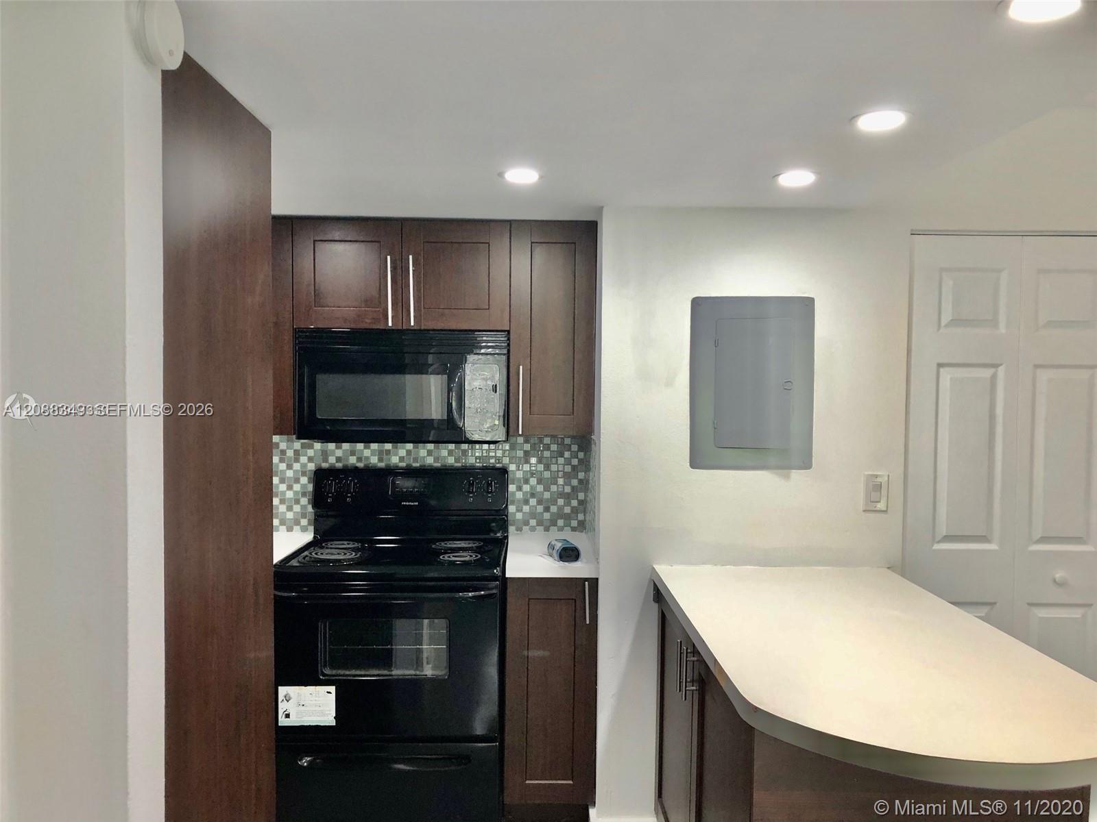 8870 Fontainebleau Blvd # 208, Miami FL 33172 photo 5