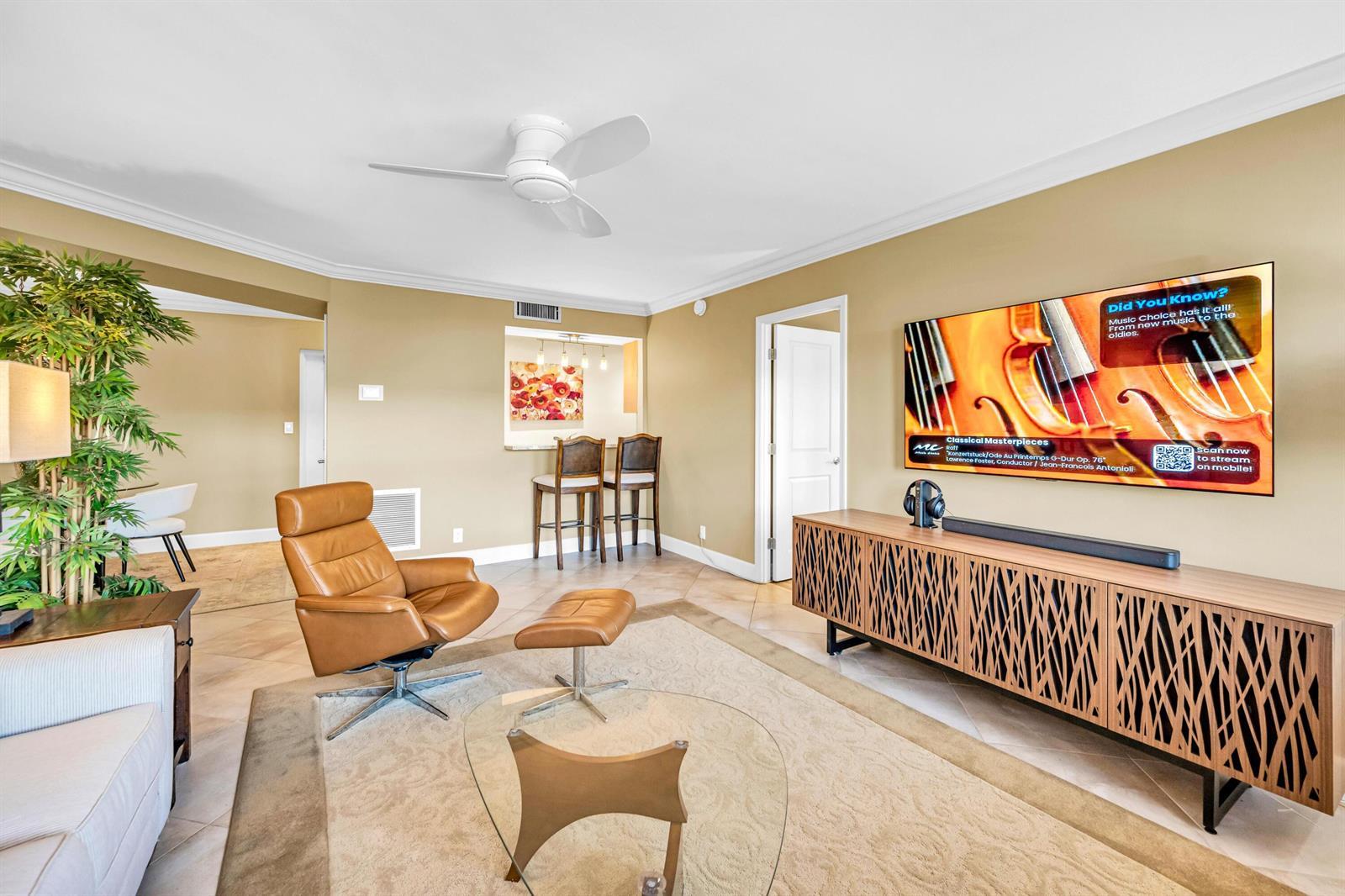 615 NE 12th Avenue # 301, Fort Lauderdale FL 33304 photo 4