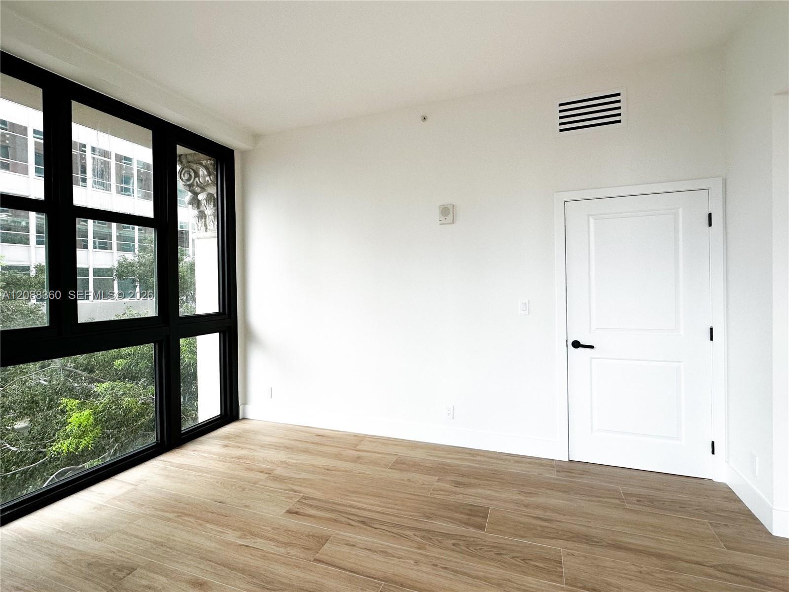 111 E Flagler St # 304, Miami FL 33131 photo 4
