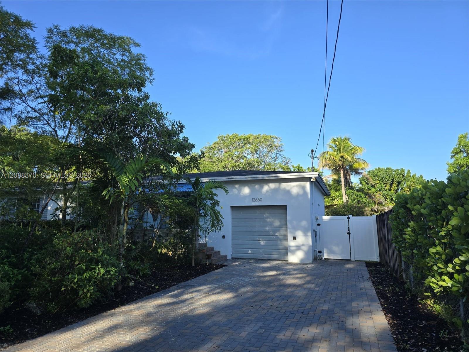 12660 NE 4th Ave, North Miami FL 33161 photo 2