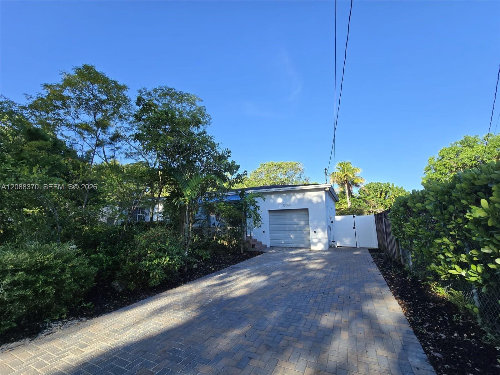 12660 NE 4th Ave, North Miami FL 33161
