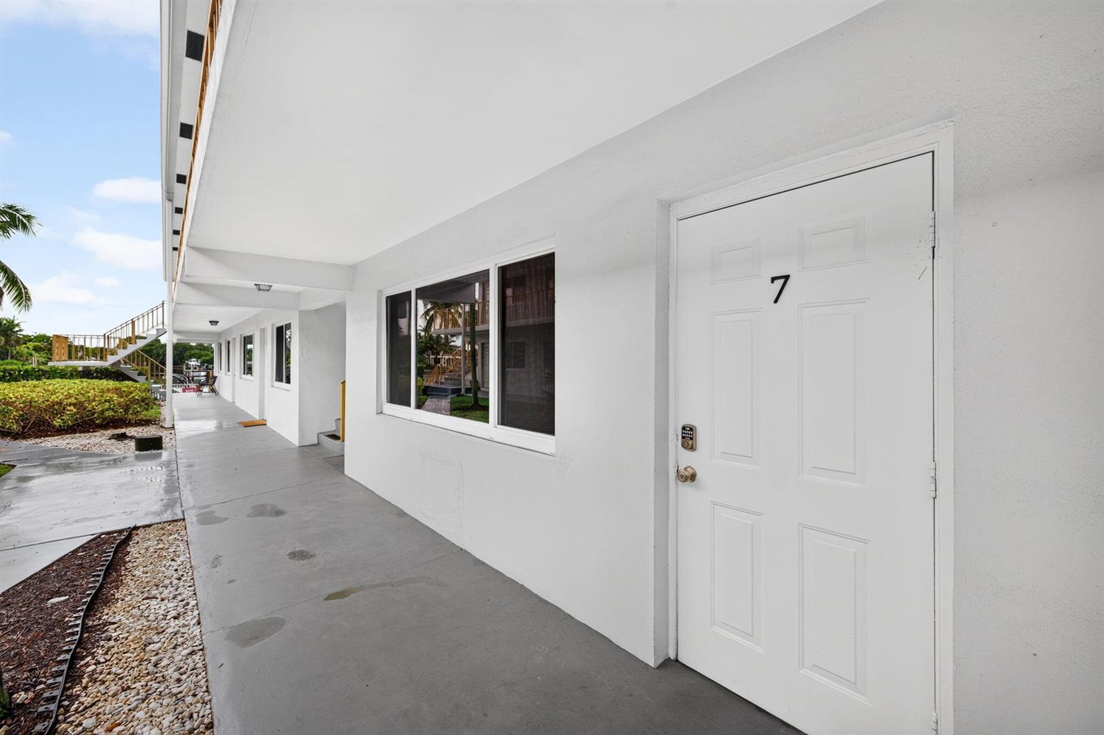 1821 MIDDLE RIVER Drive # 7, Fort Lauderdale FL 33305 photo 2