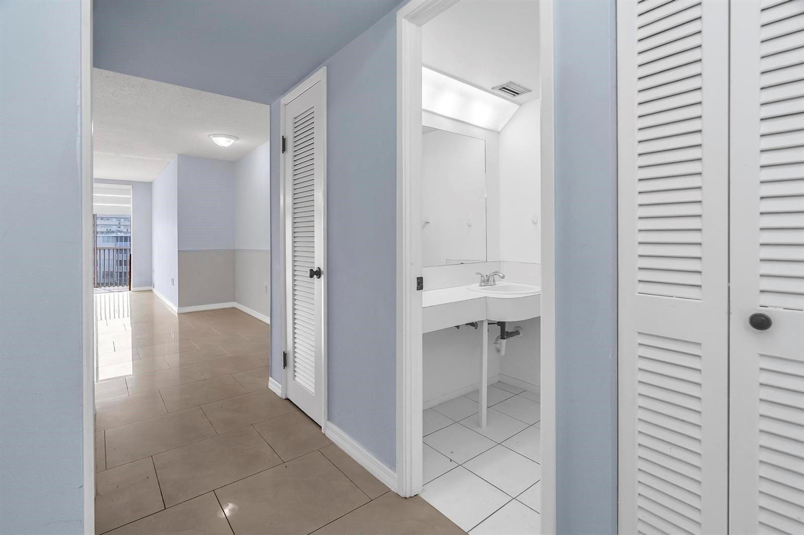 1690 NE 191st Street # 1, North Miami Beach FL 33179 photo 5