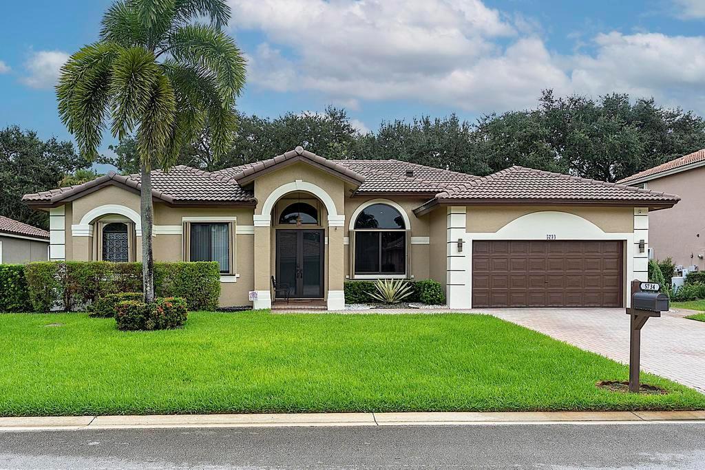 5734 NW 50th Drive, Coral Springs FL 33067 photo 2