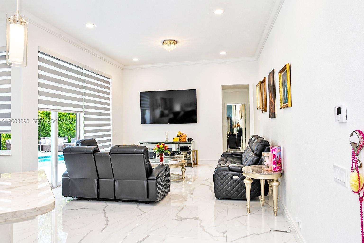 3062 SW 189th Ave, Miramar FL 33029 photo 3
