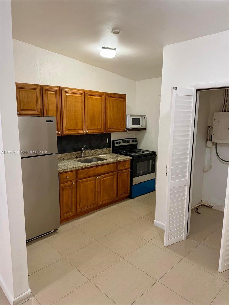9945 NW 22nd Ave # 1, Miami FL 33147 photo 5