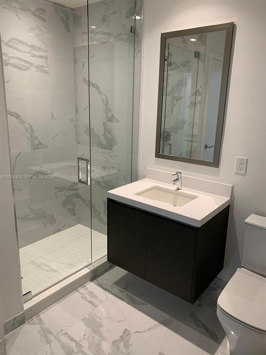 851 NE 1st Ave # 1403, Miami FL 33132 photo 5