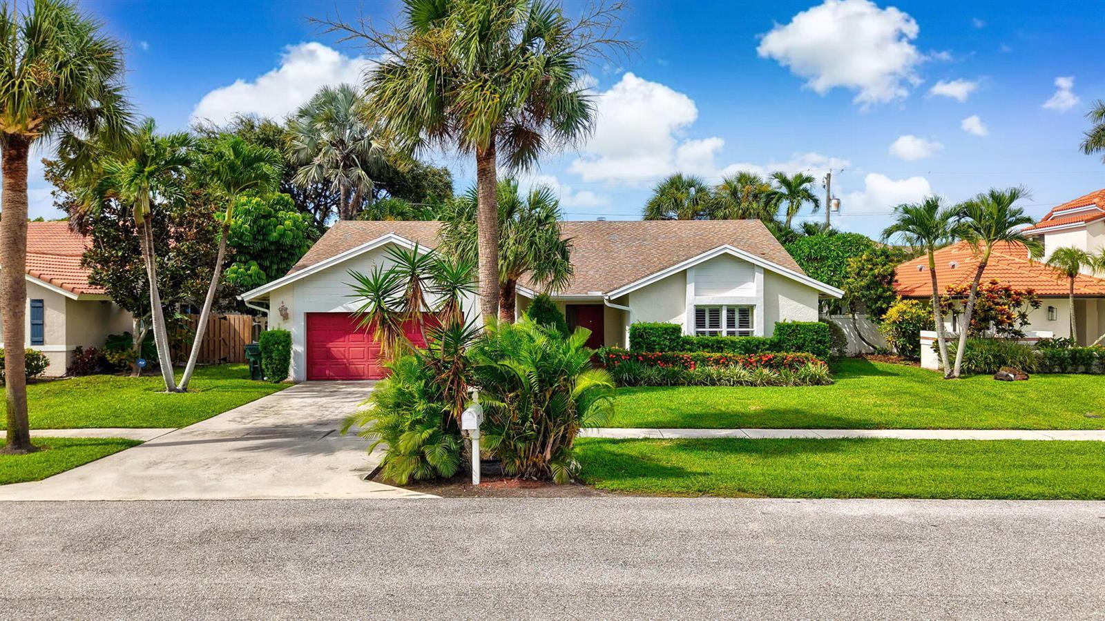 435 MOHAWK Lane, Boca Raton FL 33487 photo 2